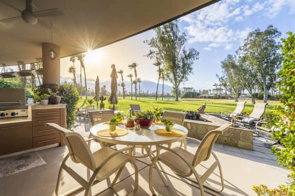 Bachi's Palm Springs Paradise