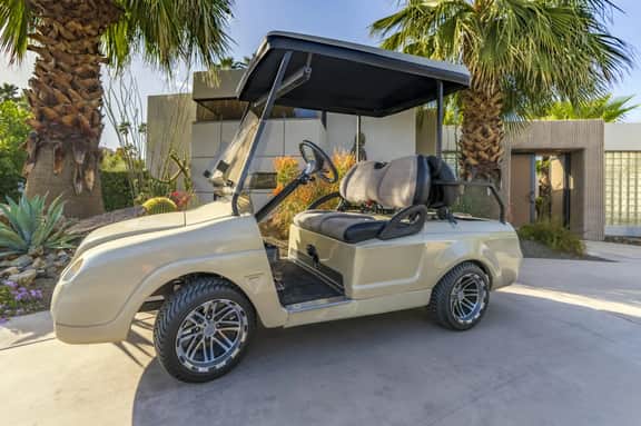 Bachi's Palm Springs Paradise