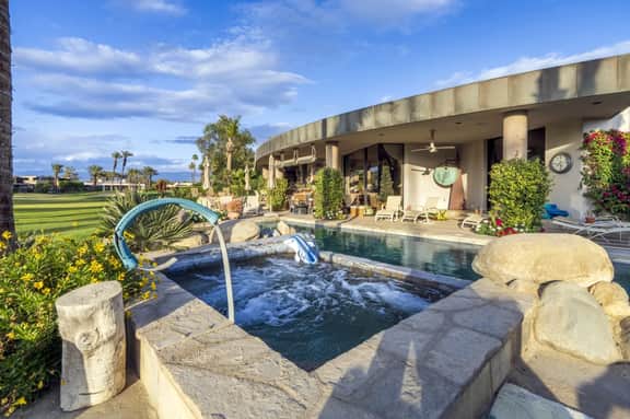 Bachi's Palm Springs Paradise